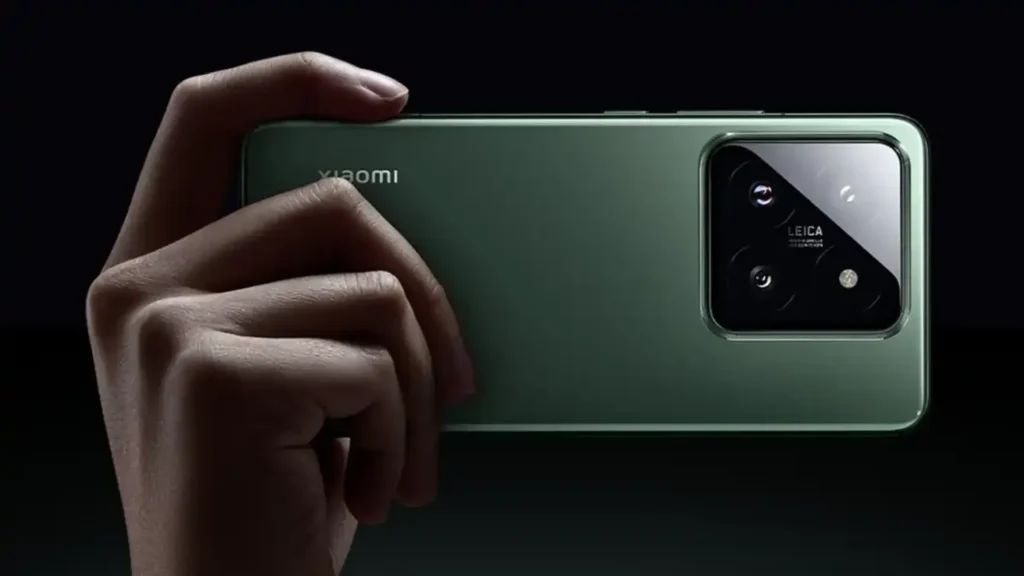Xiaomi 14 Pro smartphone with Snapdragon 8 Gen 3 processor and Leica-tuned 50MP camera.