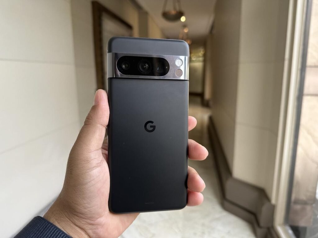 Google Pixel 8 showcasing the Tensor G3 chip, 6.2-inch OLED display, and advanced AI photography features.