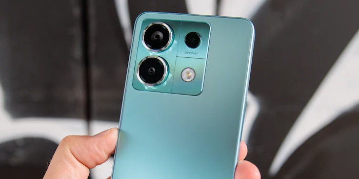 Redmi Note 13 Pro featuring a Dimensity 7200 Ultra processor and 108MP high-resolution camera."
